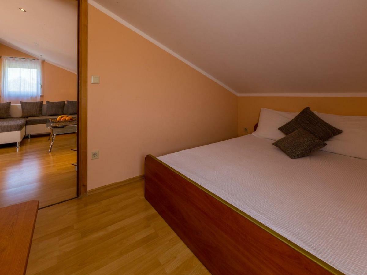 Apartments Alin Dramalj Luaran gambar