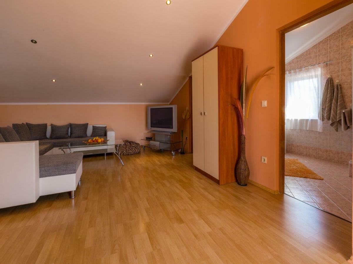 Apartments Alin Dramalj Luaran gambar